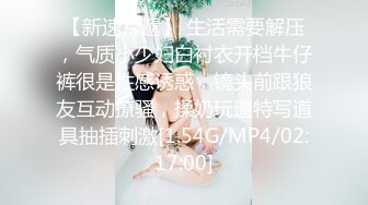 女王的小骚猫被调教的女奴，全程露脸淫语调教淫声荡语不断，狗链舔脚玩奶子，跳弹自慰骚逼浪荡呻吟不止