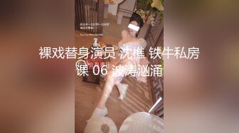 [MP4/ 950M] 极度淫荡骚女3P名场面！两根大屌左右一起舔！操穴插嘴齐开，喜欢射在嘴里