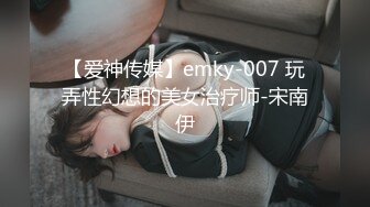 新人20岁校花学妹【纯情美少女20】，这个年龄的纯真美少女不多见，洗澡掰穴，明媚动人