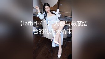 [MP4/ 2.9G] 一女三男淫荡骚女4P大战被随意玩弄，边骑乘边交老公的JB喜欢吗，一个操完再换下一个