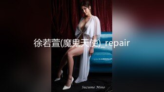 11黑衣服白口罩