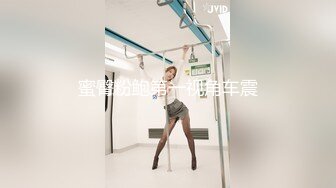 onlyfans 欧美人妻媚黑婊【besthottwife】让绿帽丈夫舔黑鸡巴 几根黑屌轮流干【118v】 (94)